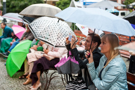 Porcja muzyki, kawałek filmu, szczypta miłości...