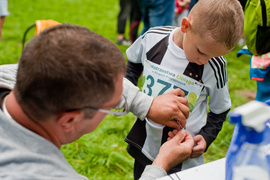 Pobiegli dla chorej Mai