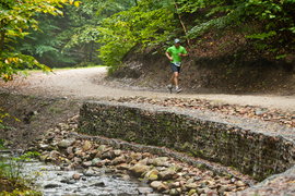 Pobiegli dla chorej Mai