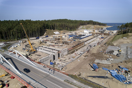 Przekop Mierzei Wiślanej: Montaż pierwszej bramy do „serca” inwestycji