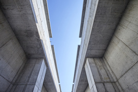 Przekop Mierzei Wiślanej: Montaż pierwszej bramy do „serca” inwestycji