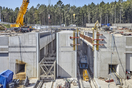 Przekop Mierzei Wiślanej: Montaż pierwszej bramy do „serca” inwestycji