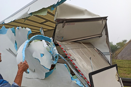 Kolizja aut dostawczych na obwodnicy Elbląga, trasa była zablokowana