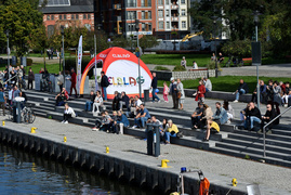 Rowerem po kładce i do wody