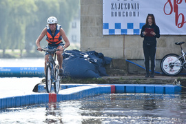 Rowerem po kładce i do wody
