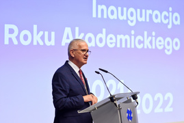 „Dobrze jest rozpocząć rok akademicki w sposób stacjonarny”