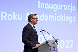 „Dobrze jest rozpocząć rok akademicki w sposób stacjonarny”