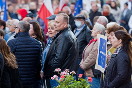 \"Zostajemy w Europie\". Prounijna pikieta w Elblągu