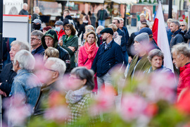\"Zostajemy w Europie\". Prounijna pikieta w Elblągu