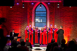 Ich troje ze stypendium