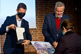 Ich troje ze stypendium