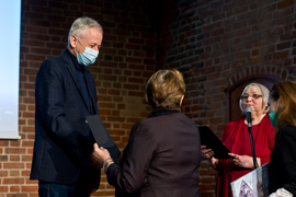 Ich troje ze stypendium