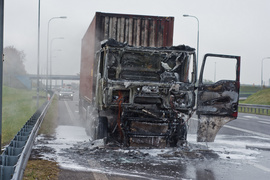 Ciężarówka spłonęła na S22, silnik mana eksplodował podczas jazdy