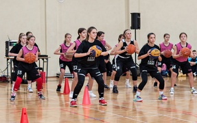 Koszykarze w czwartym liceum