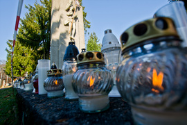Elblążanie odwiedzają groby bliskich