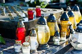 Elblążanie odwiedzają groby bliskich