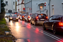Bema z objazdem, kierowcy stoją w korkach