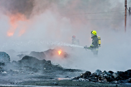 Gigantyczny pożar w Gronowie Górnym. Sytuacja jest już opanowana  (aktualizacja) 