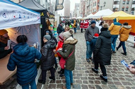 Mikołaj, stragany, koncerty. Trwają Świąteczne Spotkania Elblążan