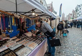 Mikołaj, stragany, koncerty. Trwają Świąteczne Spotkania Elblążan