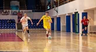 Futsal na żółto, biało i niebiesko zdjęcie nr 254290