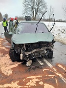 Wypadek pod Pasłękiem. Jedna osoba nie żyje, pięć jest rannych
