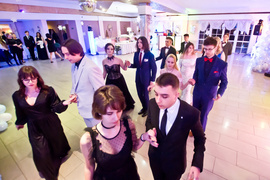 Obok Plastyka – studniówka \"Plastyka\"