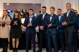 Studniówka ZST: Idziemy na żywioł