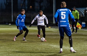 Olimpia wygrała w zimny, deszczowy wieczór