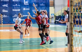 Wyrównana walka i przegrana Startu