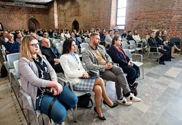 Chcą się uczyć, ale tego, co młodzież interesuje