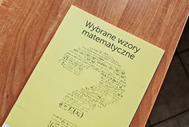 Audiencja u Królowej  (spisane lekką ręką) 