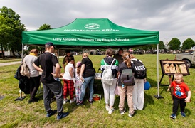 W mundurze... lecz bardziej na luzie