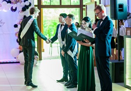 Nie było studniówki, jest bal