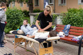 Festyn sąsiedzki z okazji Dnia Dziecka w SP 21