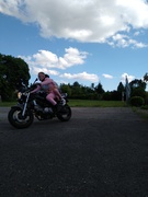 Jednośladem, na Dzień Dziecka, z pomocą