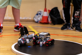 Ludzie, roboty, programowanie i rywalizacja (aktualizacja) Ludzie, roboty, programowanie i rywalizacja (aktualizacja)