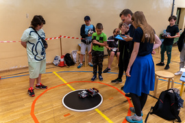 Ludzie, roboty, programowanie i rywalizacja (aktualizacja) Ludzie, roboty, programowanie i rywalizacja (aktualizacja)