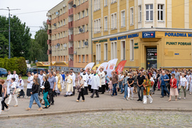 Przez miasto przeszły procesje Przez miasto przeszły procesje