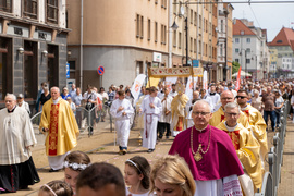 Przez miasto przeszły procesje