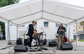 Na targowisku wszystko gra