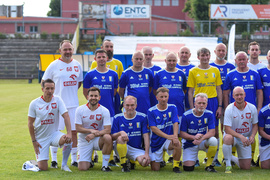 Legendy znów na boisku