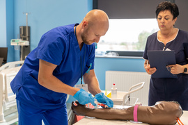 Medyczny, praktyczny i historyczny egzamin w AMiSNS