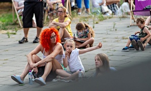 Dźwięki popłynęły po schodach