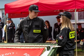 Strażacy ochotnicy z Łęcza mają swój sztandar zdjęcie nr 266609