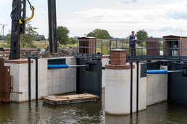 Mieszkańców przed powodzią ochronią wrota Mieszkańców przed powodzią ochronią wrota