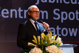 Światowidowi stuknęła sześćdziesiątka