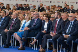 Premier: to droga wolności, nowych szans i możliwości