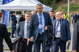 Premier: to droga wolności, nowych szans i możliwości