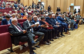 75 lat szkoły pełnej muzyki